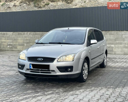 Серый Форд Фокус, объемом двигателя 1.6 л и пробегом 277 тыс. км за 4400 $, фото 1 на Automoto.ua