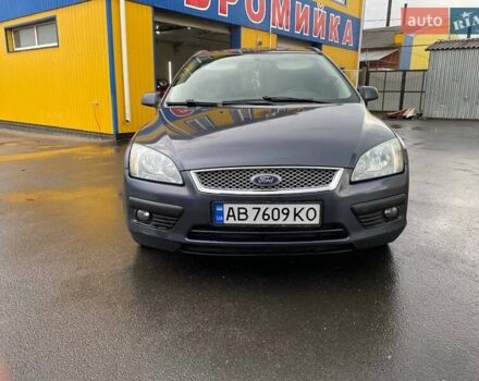 Серый Форд Фокус, объемом двигателя 1.6 л и пробегом 339 тыс. км за 4500 $, фото 4 на Automoto.ua