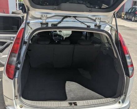 Серый Форд Фокус, объемом двигателя 1.6 л и пробегом 264 тыс. км за 4500 $, фото 9 на Automoto.ua