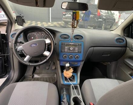 Серый Форд Фокус, объемом двигателя 1.6 л и пробегом 339 тыс. км за 4500 $, фото 2 на Automoto.ua