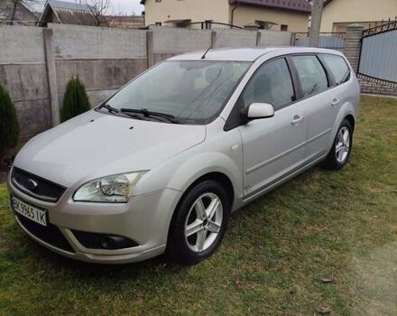 Серый Форд Фокус, объемом двигателя 1.8 л и пробегом 230 тыс. км за 4900 $, фото 1 на Automoto.ua