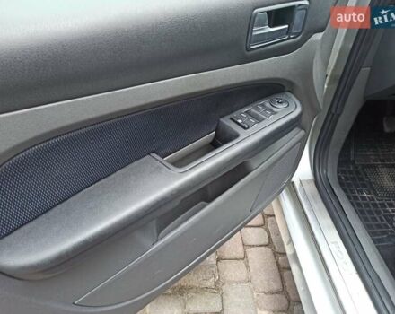 Серый Форд Фокус, объемом двигателя 2 л и пробегом 276 тыс. км за 5200 $, фото 16 на Automoto.ua