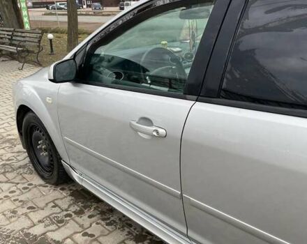 Серый Форд Фокус, объемом двигателя 2 л и пробегом 276 тыс. км за 5200 $, фото 4 на Automoto.ua