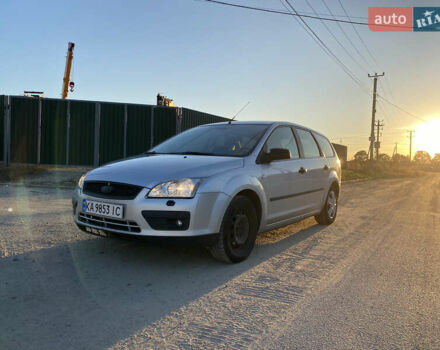 Серый Форд Фокус, объемом двигателя 1.6 л и пробегом 310 тыс. км за 4950 $, фото 5 на Automoto.ua