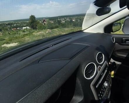 Серый Форд Фокус, объемом двигателя 1.6 л и пробегом 269 тыс. км за 5500 $, фото 14 на Automoto.ua