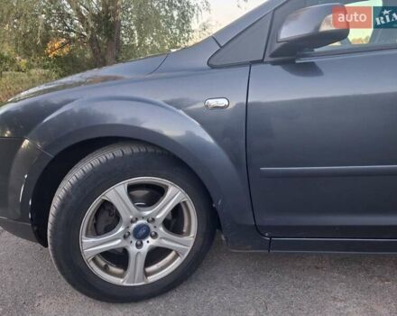 Серый Форд Фокус, объемом двигателя 1.6 л и пробегом 312 тыс. км за 4950 $, фото 5 на Automoto.ua