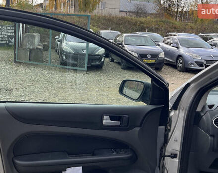 Серый Форд Фокус, объемом двигателя 1.56 л и пробегом 287 тыс. км за 4500 $, фото 14 на Automoto.ua