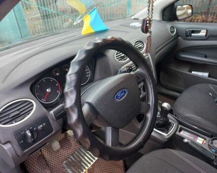 Сірий Форд Фокус, об'ємом двигуна 1.6 л та пробігом 310 тис. км за 3950 $, фото 5 на Automoto.ua