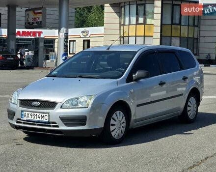 Сірий Форд Фокус, об'ємом двигуна 1.56 л та пробігом 181 тис. км за 3700 $, фото 1 на Automoto.ua
