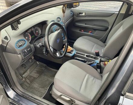 Серый Форд Фокус, объемом двигателя 1.6 л и пробегом 339 тыс. км за 4500 $, фото 1 на Automoto.ua