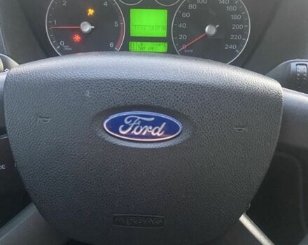 Серый Форд Фокус, объемом двигателя 1.6 л и пробегом 221 тыс. км за 4500 $, фото 6 на Automoto.ua