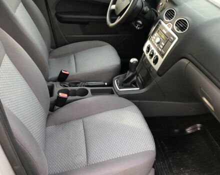 Сірий Форд Фокус, об'ємом двигуна 1.6 л та пробігом 211 тис. км за 4900 $, фото 7 на Automoto.ua