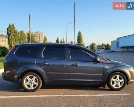 Сірий Форд Фокус, об'ємом двигуна 1.6 л та пробігом 319 тис. км за 5600 $, фото 5 на Automoto.ua