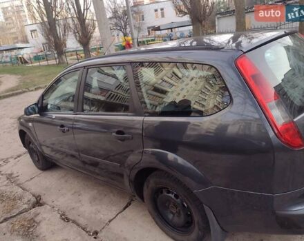 Серый Форд Фокус, объемом двигателя 1.6 л и пробегом 253 тыс. км за 3600 $, фото 12 на Automoto.ua