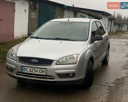 Серый Форд Фокус, объемом двигателя 1.6 л и пробегом 279 тыс. км за 3750 $, фото 2 на Automoto.ua