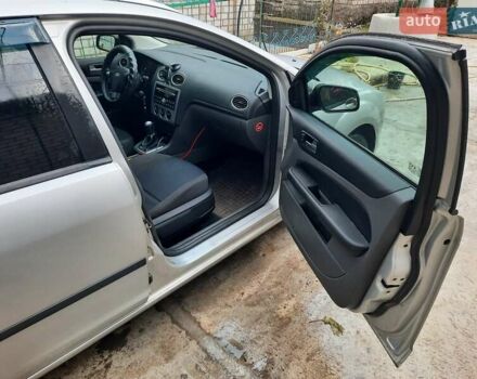 Серый Форд Фокус, объемом двигателя 1.75 л и пробегом 295 тыс. км за 4600 $, фото 12 на Automoto.ua