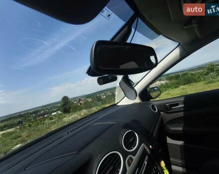 Серый Форд Фокус, объемом двигателя 1.6 л и пробегом 269 тыс. км за 5500 $, фото 10 на Automoto.ua