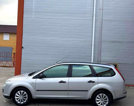 Серый Форд Фокус, объемом двигателя 1.6 л и пробегом 0 тыс. км за 3850 $, фото 3 на Automoto.ua