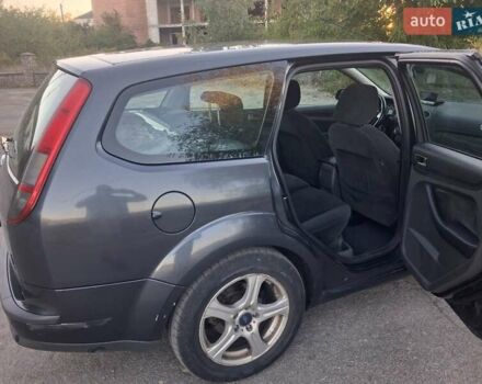 Серый Форд Фокус, объемом двигателя 1.6 л и пробегом 312 тыс. км за 4950 $, фото 16 на Automoto.ua