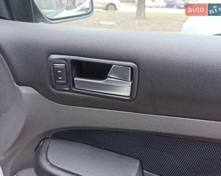 Серый Форд Фокус, объемом двигателя 2 л и пробегом 276 тыс. км за 5200 $, фото 17 на Automoto.ua