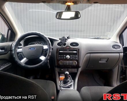 Сірий Форд Фокус, об'ємом двигуна 1.6 л та пробігом 273 тис. км за 4300 $, фото 7 на Automoto.ua