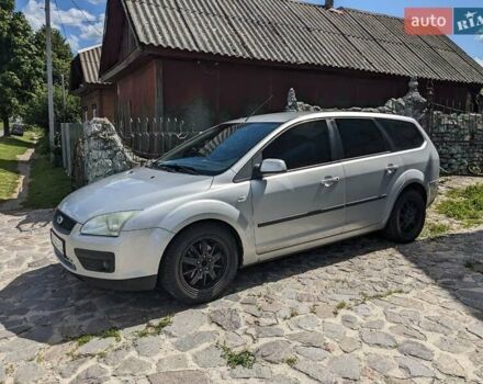 Серый Форд Фокус, объемом двигателя 1.6 л и пробегом 264 тыс. км за 4500 $, фото 3 на Automoto.ua