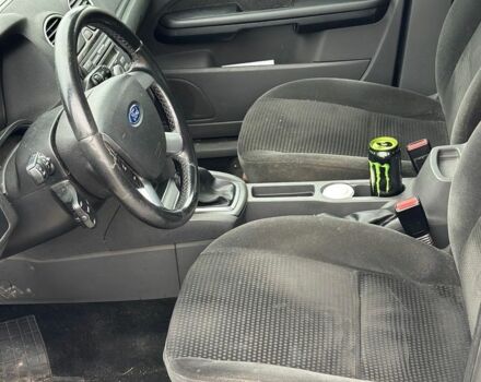 Серый Форд Фокус, объемом двигателя 1.6 л и пробегом 250 тыс. км за 1650 $, фото 7 на Automoto.ua