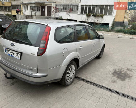 Серый Форд Фокус, объемом двигателя 1.6 л и пробегом 270 тыс. км за 3500 $, фото 3 на Automoto.ua