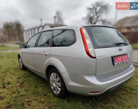 Серый Форд Фокус, объемом двигателя 1.8 л и пробегом 177 тыс. км за 5450 $, фото 4 на Automoto.ua