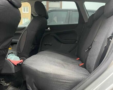 Сірий Форд Фокус, об'ємом двигуна 1.6 л та пробігом 79 тис. км за 5500 $, фото 6 на Automoto.ua