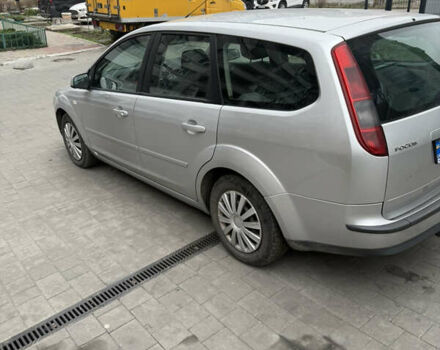 Серый Форд Фокус, объемом двигателя 1.6 л и пробегом 270 тыс. км за 3500 $, фото 5 на Automoto.ua