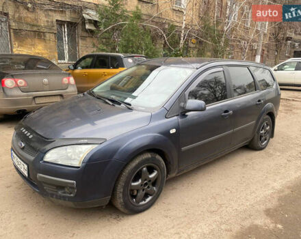 Серый Форд Фокус, объемом двигателя 1.56 л и пробегом 270 тыс. км за 3450 $, фото 1 на Automoto.ua