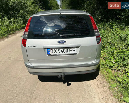 Серый Форд Фокус, объемом двигателя 1.39 л и пробегом 265 тыс. км за 4300 $, фото 1 на Automoto.ua