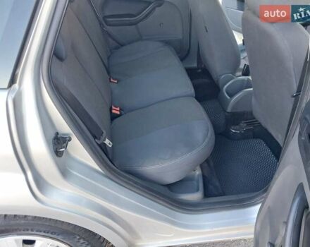 Серый Форд Фокус, объемом двигателя 1.6 л и пробегом 211 тыс. км за 3600 $, фото 14 на Automoto.ua