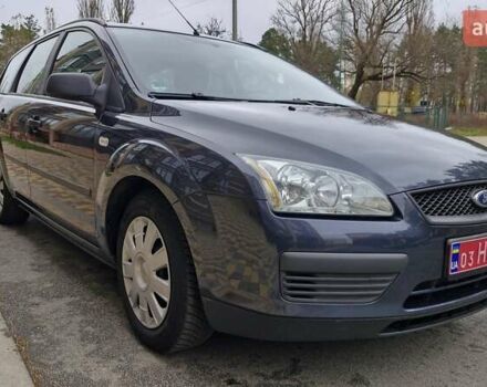 Серый Форд Фокус, объемом двигателя 1.6 л и пробегом 214 тыс. км за 5550 $, фото 4 на Automoto.ua