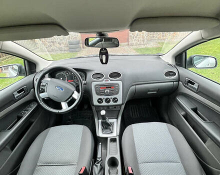 Сірий Форд Фокус, об'ємом двигуна 1.6 л та пробігом 255 тис. км за 4750 $, фото 12 на Automoto.ua