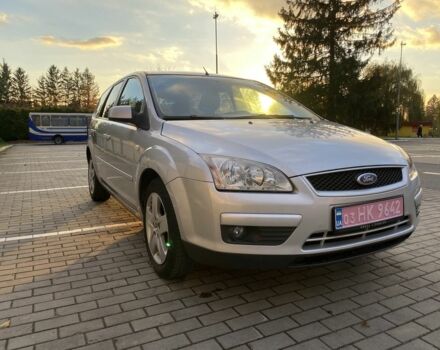 Серый Форд Фокус, объемом двигателя 1.6 л и пробегом 197 тыс. км за 4200 $, фото 1 на Automoto.ua