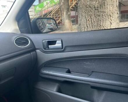 Серый Форд Фокус, объемом двигателя 1.6 л и пробегом 220 тыс. км за 3500 $, фото 10 на Automoto.ua