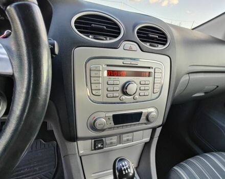 Серый Форд Фокус, объемом двигателя 1.8 л и пробегом 177 тыс. км за 5550 $, фото 6 на Automoto.ua