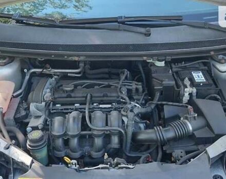 Серый Форд Фокус, объемом двигателя 1.6 л и пробегом 231 тыс. км за 5350 $, фото 43 на Automoto.ua