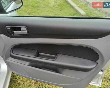 Серый Форд Фокус, объемом двигателя 1.8 л и пробегом 177 тыс. км за 5450 $, фото 20 на Automoto.ua