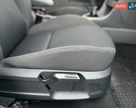 Серый Форд Фокус, объемом двигателя 1.8 л и пробегом 200 тыс. км за 4450 $, фото 63 на Automoto.ua