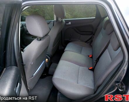 Серый Форд Фокус, объемом двигателя 1.6 л и пробегом 258 тыс. км за 4500 $, фото 6 на Automoto.ua