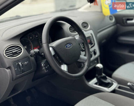 Серый Форд Фокус, объемом двигателя 1.6 л и пробегом 249 тыс. км за 3599 $, фото 10 на Automoto.ua