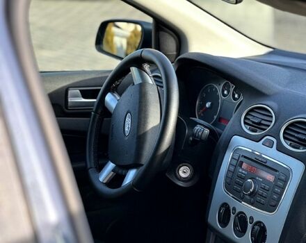 Серый Форд Фокус, объемом двигателя 1.6 л и пробегом 243 тыс. км за 4800 $, фото 10 на Automoto.ua