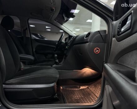 Серый Форд Фокус, объемом двигателя 0 л и пробегом 158 тыс. км за 5700 $, фото 11 на Automoto.ua