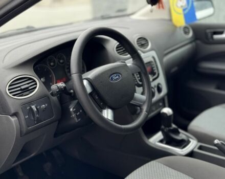 Форд Фокус 2007 в Луцке на Automoto.ua Серый Форд Фокус, объемом двигателя 1.6 л и пробегом 250 тыс. км за 3699 $, фото 8 на Automoto.ua