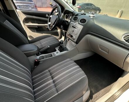 Сірий Форд Фокус, об'ємом двигуна 1.8 л та пробігом 240 тис. км за 5900 $, фото 3 на Automoto.ua