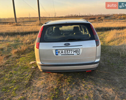 Серый Форд Фокус, объемом двигателя 1.6 л и пробегом 202 тыс. км за 4999 $, фото 5 на Automoto.ua