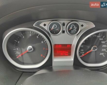 Серый Форд Фокус, объемом двигателя 1.8 л и пробегом 177 тыс. км за 5450 $, фото 21 на Automoto.ua